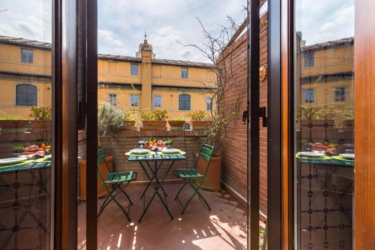 Rome As You Feel - Luxury Cappellari Apartment ภายนอก รูปภาพ